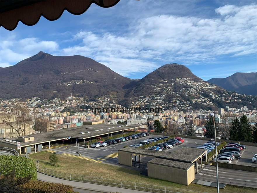 Vista sulla città di Lugano