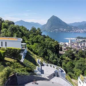 Villa for Sale in Lugano